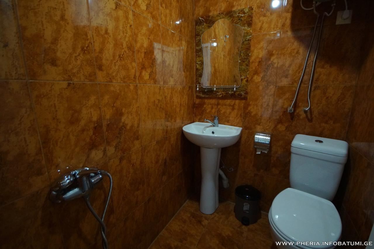 Pheria Batumi Luaran gambar